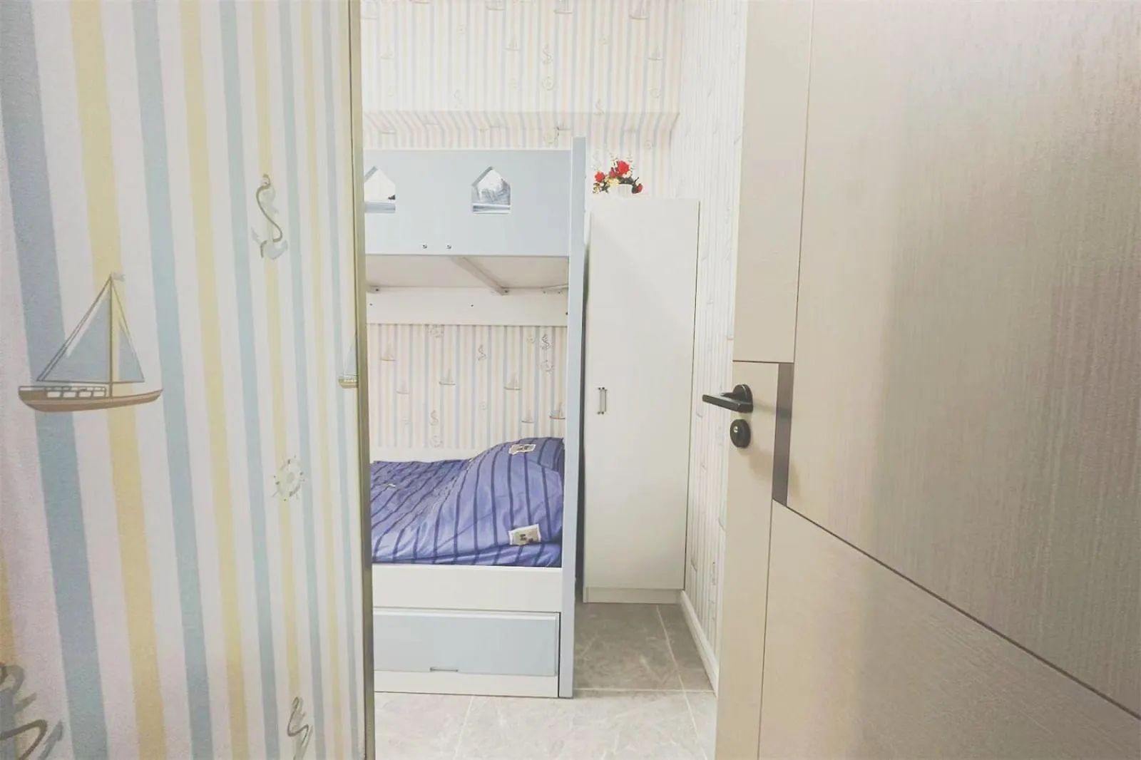 Apartment Apt 4Br10Pax, 2Bar ,1Mins Mtr Hong Kong